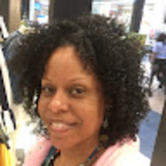 Meet your Posher, Kimberly - Picture 1 of 1